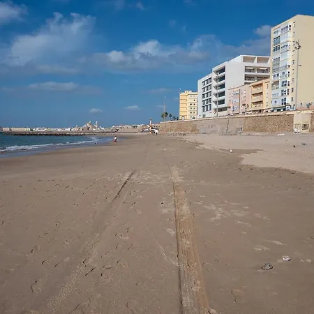Apartamento Patio De Santa Teresa * Cádiz
